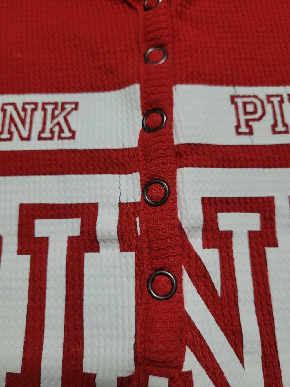 Victoria's Secret PINK Red Snowflake Thermal Henley Sleep Shirt Size Medium - Picture 4 of 11